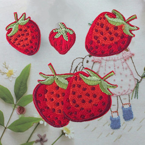 草莓女孩衣服装饰贴布贴花徽章衣贴背胶可熨烫红草莓全刺绣超精美