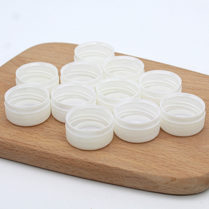 盖子废品手工幼儿园做手圆形塑料用手大全大瓶盖通用利用幼儿材料