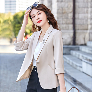 西装外套女休闲小个子七分袖上衣夏季薄款今年流行短款小西服