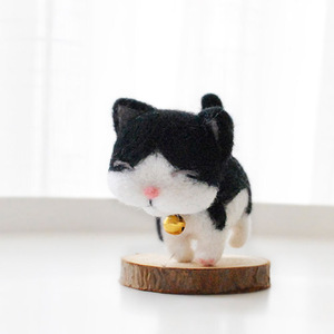 羊毛毡diy材料包 戳戳乐猫咪 慵懒散步猫 汽车挂件摆件 生日礼物