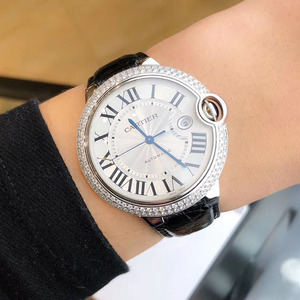 卡地亚手表蓝气球带钻