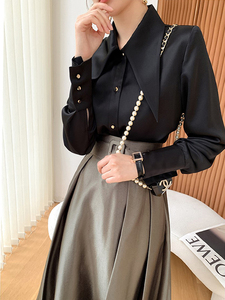 大尖领衬衫女黑色缎面冬季设计感小众法式洋气高级感长袖上衣衬衣