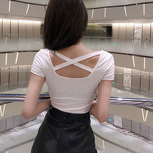 白色低领u领露背上衣短袖t恤女夏大领口后背镂空性感漏背半袖体恤