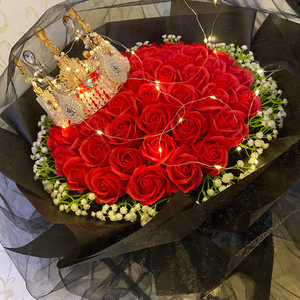 订婚花束仿真玫瑰花束假花送女友求婚生日情人节礼物干花香皂花艺