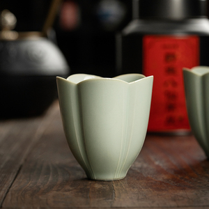 宋瓷梅花杯品茗杯茶盏景德镇功夫茶茶具手工鸭蛋青主人杯单杯陶瓷