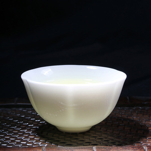 德化白莲花杯玉瓷个人杯 主人单杯 白瓷茶具手工功夫茶杯禅意花朵