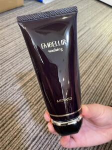 美伊娜多洗面奶