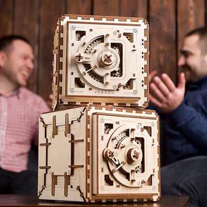 乌克兰木制拼装模型成人高难度积木机械解密盒保险箱拼图密码盒