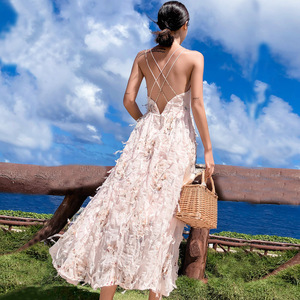 普吉岛沙滩裙女海边度假裙泰国显瘦新款露背吊带夏季连衣裙超仙