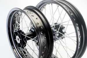 幼狮500专用辐条轮毂 钢丝圈 铝合金锻造轮毂复古改装专用