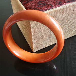 内蒙古天然玉石手镯饰品佘太翠籽料满堂红手镯