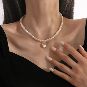 十里间【贝壳杉】气质简约法式浪漫白贝母珍珠项链温柔轻奢锁骨链