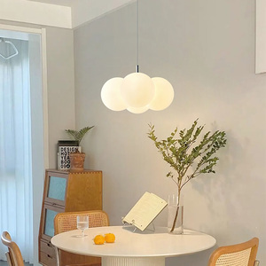 北欧ins奶油风餐厅吊灯现代简约卧室个性气球泡泡吊灯温馨书房灯