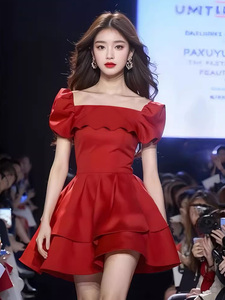 高端精致生日小礼服法式正式场合气质红色荷叶领连衣裙女2024夏季