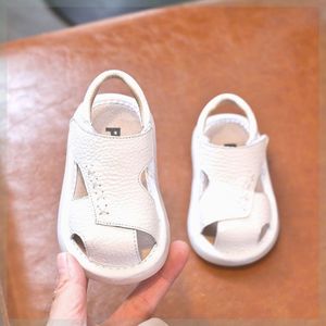真皮宝宝凉鞋男宝0-1-3岁夏季新款婴幼儿软底学步鞋2女童防滑鞋子