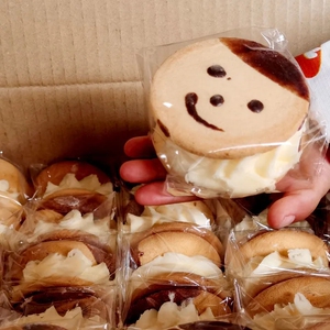 店天猫80后90后童年怀旧小零食小时候硬奶油蛋糕4斤装奶油面包童年