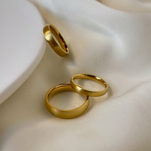 陶懒懒 磨砂素圈戒指女小众设计不掉色精致高级感钛钢尾戒金戒指