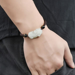 招财玉石貔貅手链男生2023年新款和田玉编织手绳皮丘转运平安男士