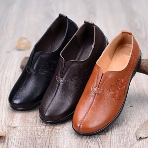 33码老太太皮鞋