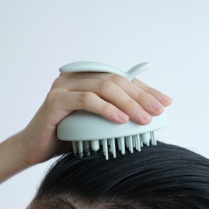 日本洗头神器梳子按摩刷大人头部洗头刷抓头器硅胶洗发刷清洁头皮