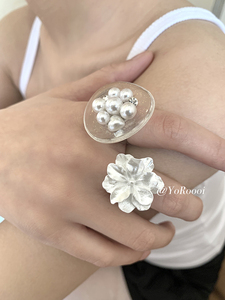 YoRoooi 自制韩系开口钛钢白色立体花朵戒指百搭透明珍珠水钻指环