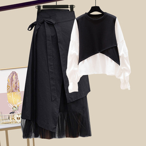 早春小个子显高设计感小众套装2021年新款工装裙两件套女洋气春季