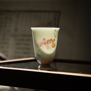 景德镇釉上彩手绘蝴蝶主人杯手工薄胎陶瓷茶杯闻香功夫茶具聚香杯