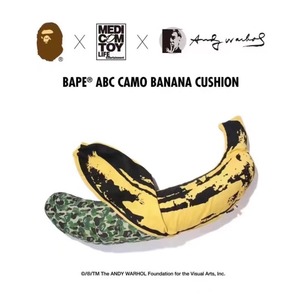 国内现货bape x andy warhol香蕉抱枕安迪沃霍尔三方联名香蕉抱枕