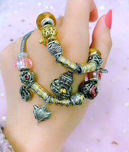 renhuii1淘宝泰国清迈古巴啼thip拉祜手牌链拉胡钛钢合金民族风情侣