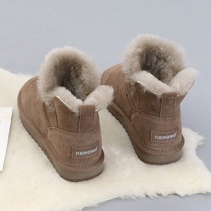 牛皮羊毛雪地靴女2021冬季新款皮毛一体加绒短筒靴子防滑保暖棉鞋