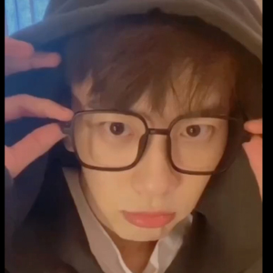 费启鸣同款眼镜度数