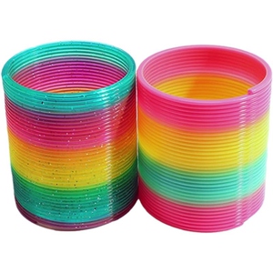 大号魔力夜光彩虹圈彩色叠叠圈塑料弹簧圈拉环儿童怀旧玩具9*8.