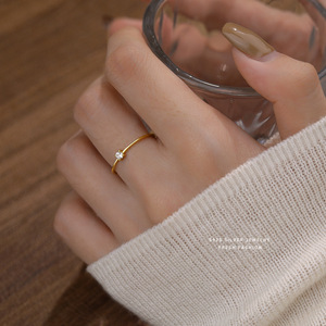 s925纯银黄金色锆钻戒指简约时尚设计小清新款个性开口戒指环女