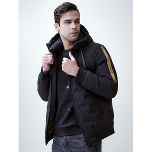 王族保罗简洁净色休闲连帽羽绒服防风保暖白鸭绒外套男180141dm