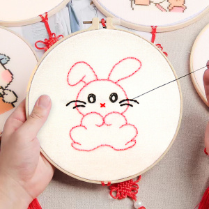 卡通儿童刺绣手工diy材料包简单绣花diy十字绣戳戳乐幼儿园送绣绷