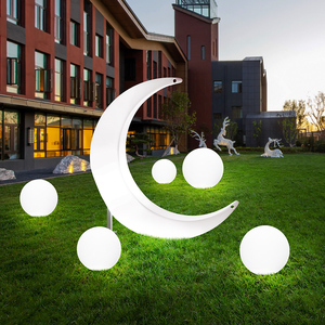 发光月亮灯户外防水大型月牙灯网红民宿景观太阳能落地灯庭院吊椅