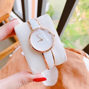 代购calvin klein满天星ck轻奢时尚指针式石英ins手表女k4e2nx1t