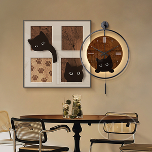 猫咪钟表装饰画侘寂风餐厅挂画餐桌挂钟简约高级感客厅背景墙壁画