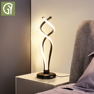 创意卧室床头柜台灯轻奢简约现代家用装饰温馨氛围灯高级感新款