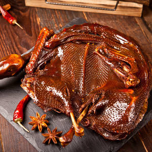 湖北特产正宗酱板鸭香辣手撕风干卤鸭洪湖熟零食小吃整只包邮550g