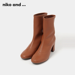 niko and ...靴子女新款圆头日系纯色方跟粗跟时尚中筒靴215236