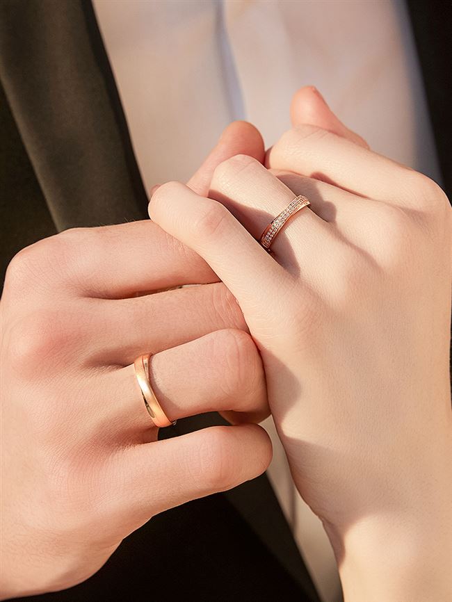 现货 曼瑞钻石对戒情侣款「天作之合」排钻18k玫瑰金结婚戒指男女