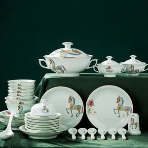 景德镇碗碟套装手绘五花马粉彩描金碗家用陶瓷餐具酒店中国风