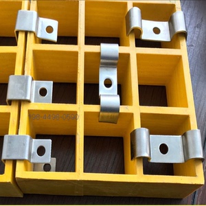 护栏网围栏网卡 配件安装卡扣 钢格栅板玻璃钢连接夹垫片卡子夹具