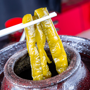 湖南祁东农家土特产老坛子泡椒衡阳酸辣椒农家自制腌制咸菜腌辣椒