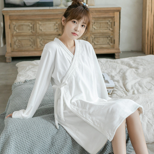 睡衣女秋冬珊瑚绒甜美可爱白色睡袍宫廷公主风新款女冬浴袍法兰绒