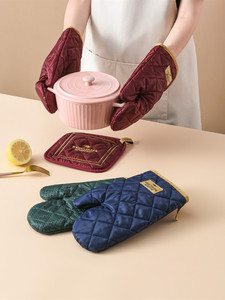 厨房防烫手套烤箱蒸箱微波炉隔热耐高温手套防滑不沾加厚烘培手套