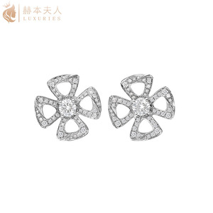 bvlgari/宝格丽2021新款女士时尚18k拉白金镶钻四叶草耳钉耳环