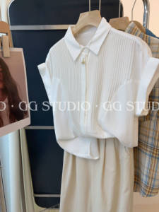 法式白色风琴褶短袖衬衫女夏设计感小众气质宽松职业衬衣褶皱上衣