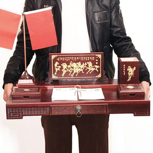 老板台总裁桌摆件